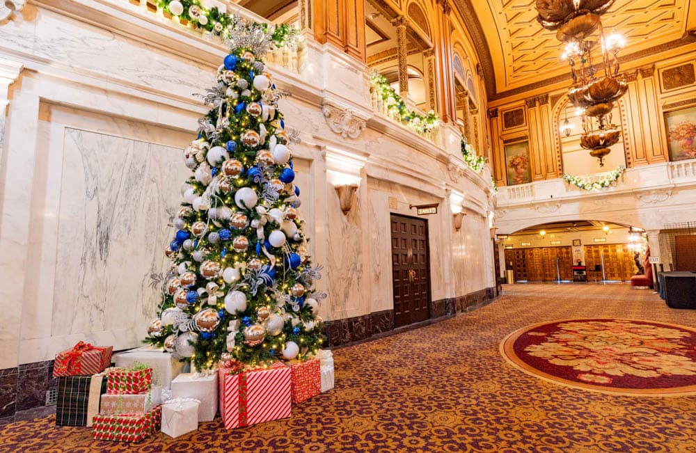 Theaters & Performing Arts holiday lighting project completed by HLI